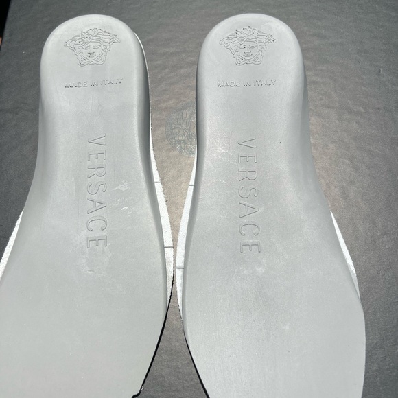 Authentic Versace TRIGRECA sneaker - Picture 10 of 13